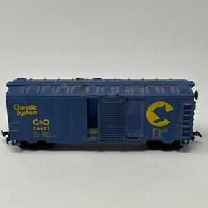 C&O Chessie System HO Gauge Freight Car Boxcar Scale Model Train Life Like Blue